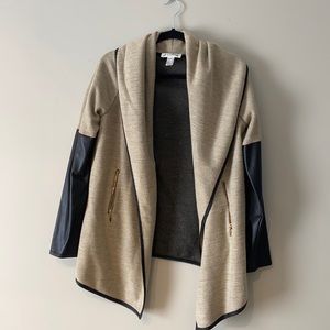 elegant cardigan sweater simili leather Sleeves